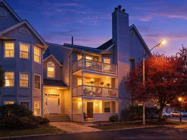 101 Quartz Ln #101, Paterson City, NJ 07501