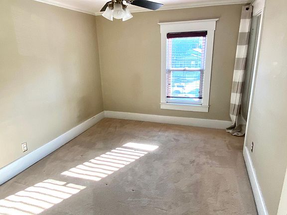 3rd image of 702 S Altadena Ave