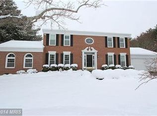 18513 Azalea Dr, Derwood, MD 20855