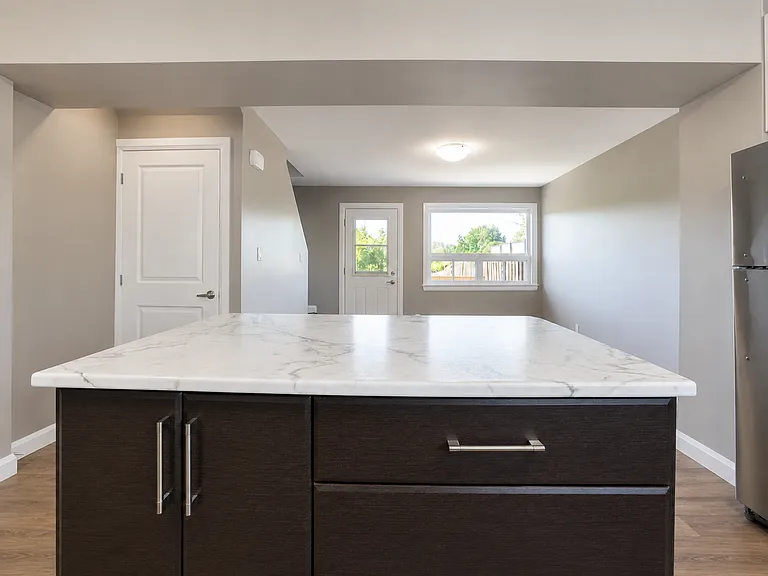 735 Lasalle Blvd — Photo 5