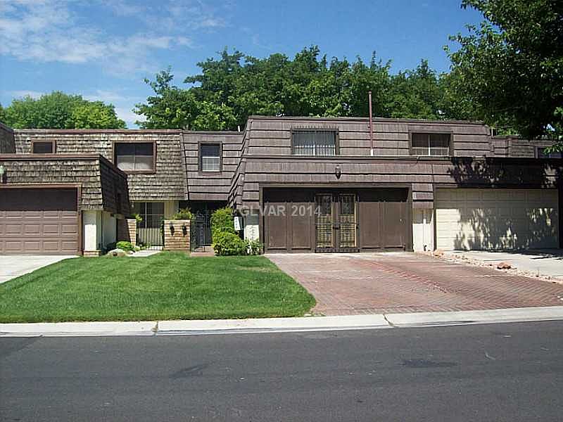 1st image of 2975 Pinehurst Dr