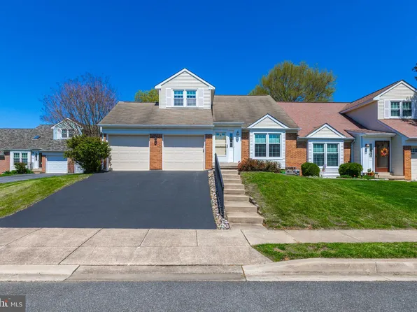 20 Green Meadow Ct, Newark, DE 19711