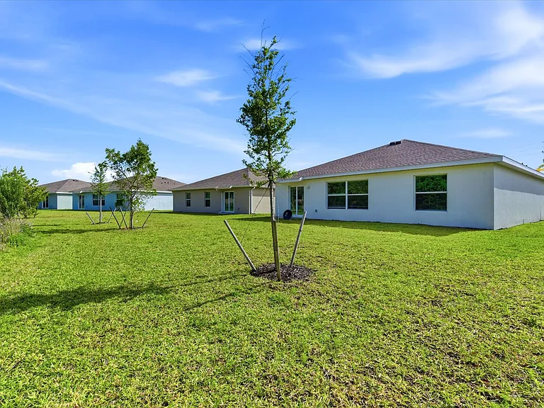 3911 Treasure Oak Way — Photo 17