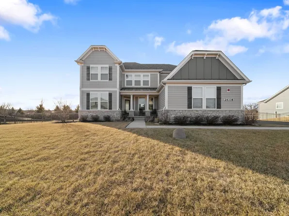 24338 N Blue Aster Ln, Lake Barrington, IL 60010