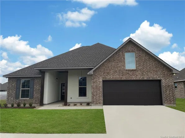 3237 Flatwood Dr, Lake Charles, LA 70607