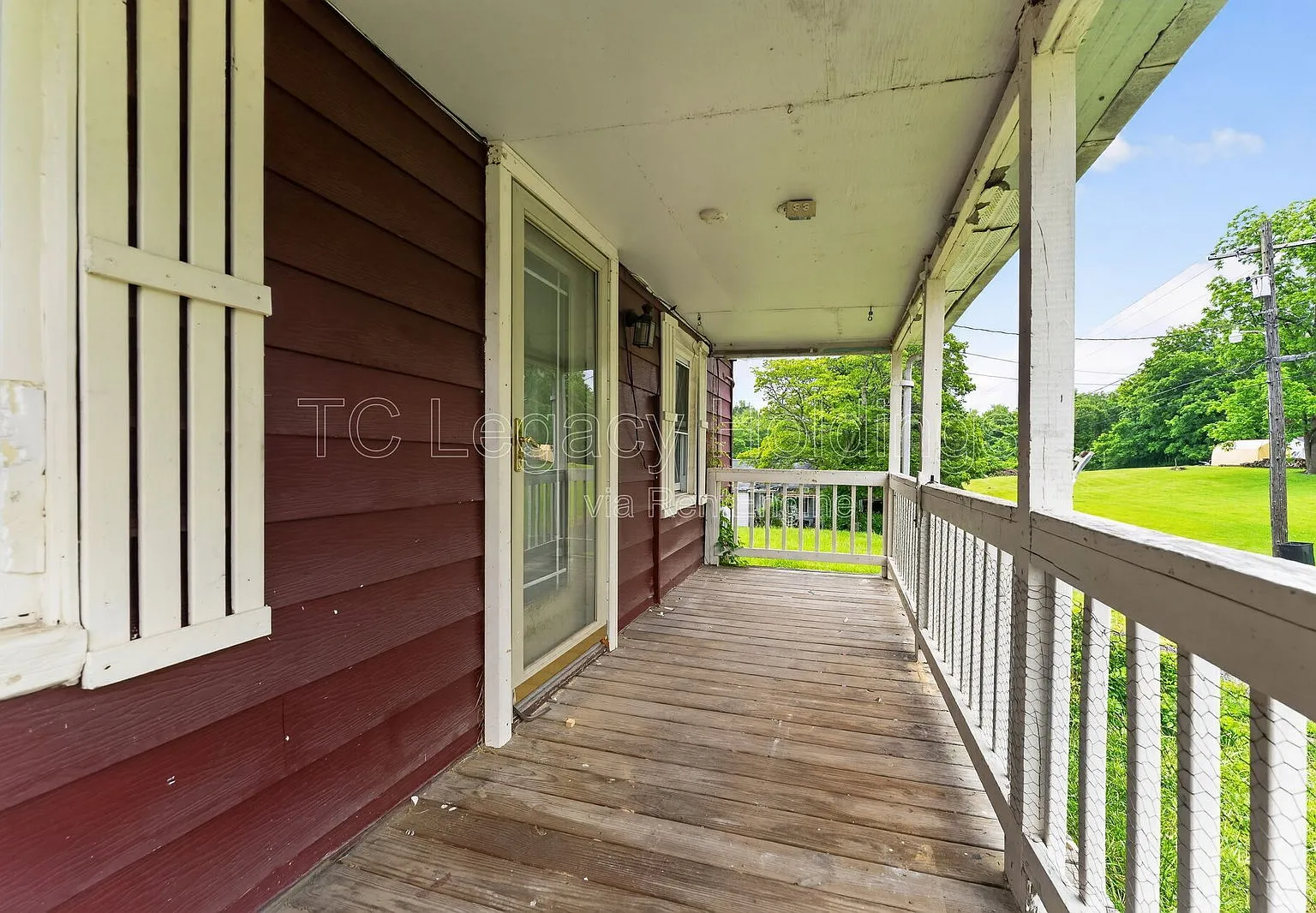 2 bed, 1.0 bath, 869 sqft, $1,200 — Photo 3