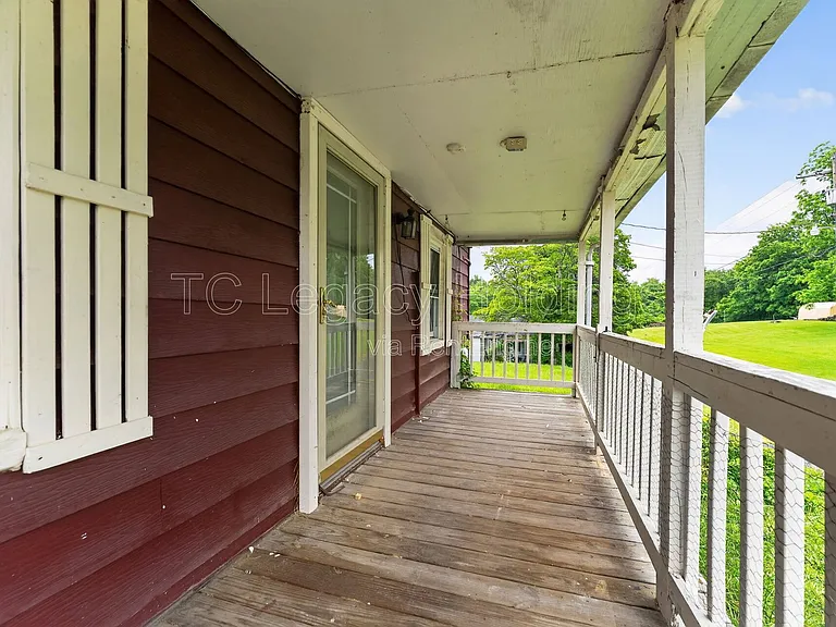 44 Holbert Ave — Photo 3