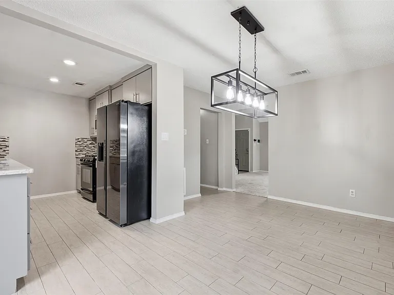 4118 Garden Springs Dr — Photo 9
