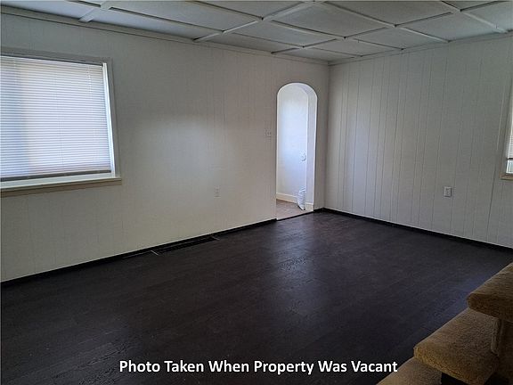 3rd image of 515 Cottonwood Ave