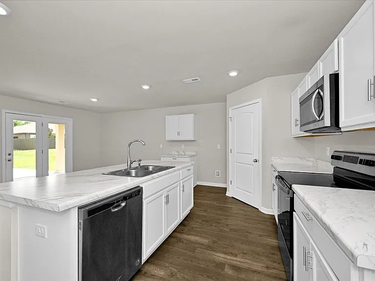 1108 Quail Hollow Rd — Photo 9