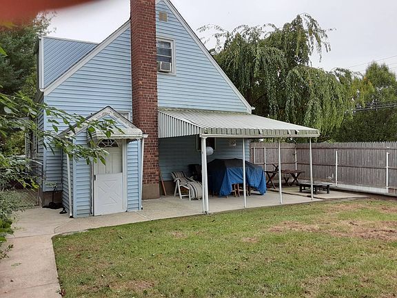 3rd image of 4621 Auburndale Ln