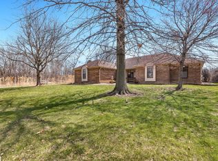 18035 Meridian Rd, Grosse Ile, MI 48138
