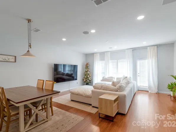 12036 Duke Lancaster Dr, Charlotte, NC 28277