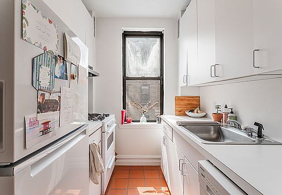 4th image of 199 Bleecker St APT 12