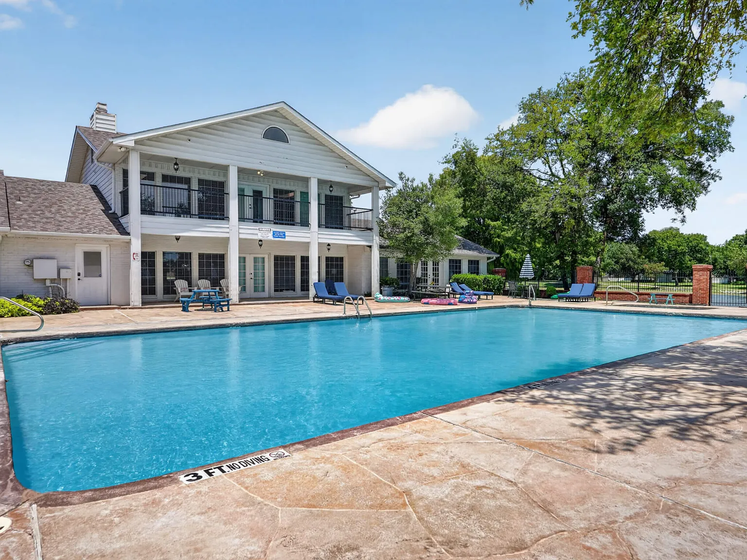 Southfork — Photo 2