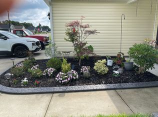 215 Dempsey Dr, Loris, SC 29569