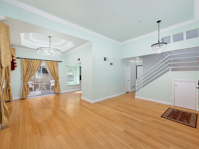 407 E Duarte Rd #C — Photo 8