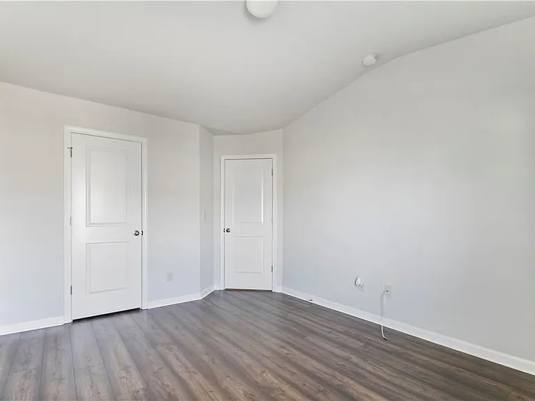 5090 Breezewood Cir — Photo 16