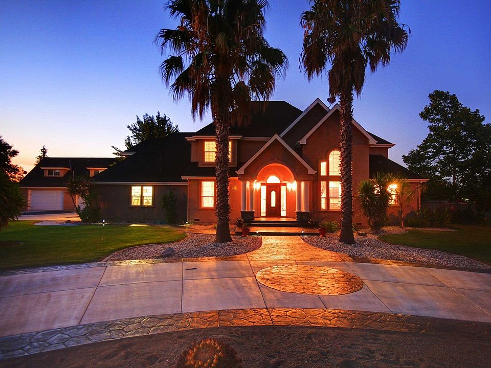 1st image of 39332 Blackhawk Pl