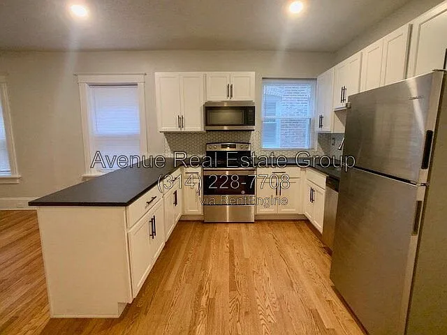 2 bed, 1.0 bath, 1012 sqft, $1,499 — Photo 4