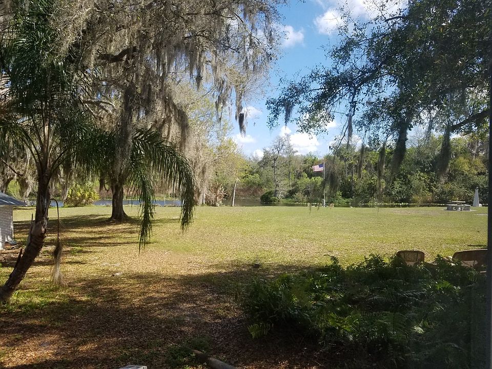 View toward Northeast overlooking neighbors back yards and Shell Creek.