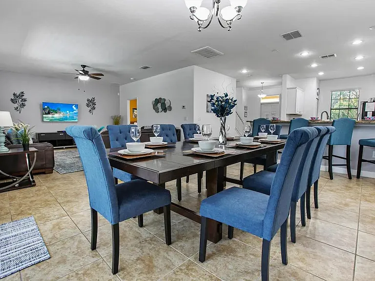 Moon Valley Dr — Photo 9