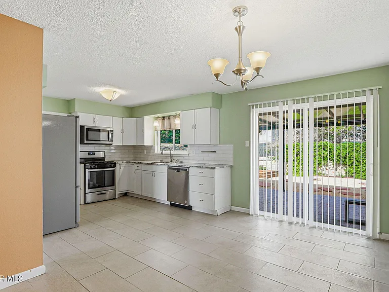3020 Wedgewood Dr — Photo 15