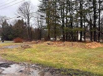 2nd image of 14 Johns Rd