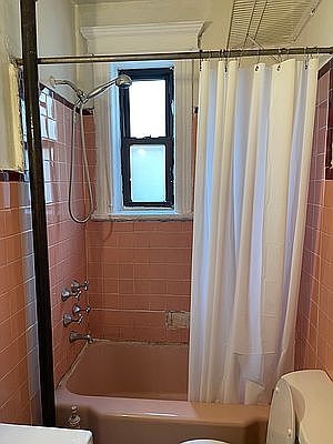 5th image of 2414 21st Ave #2