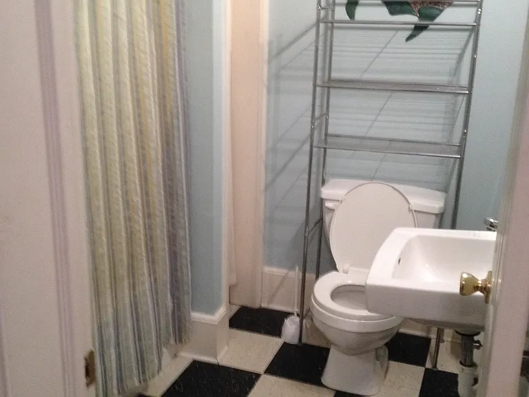 136 E Carolina Ave #B — Photo 4