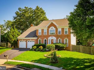 2411 Belle Haven Meadows Ct, Alexandria, VA 22306