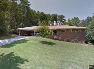 1179 Lakeshore Cir, Gainesville, GA 30501