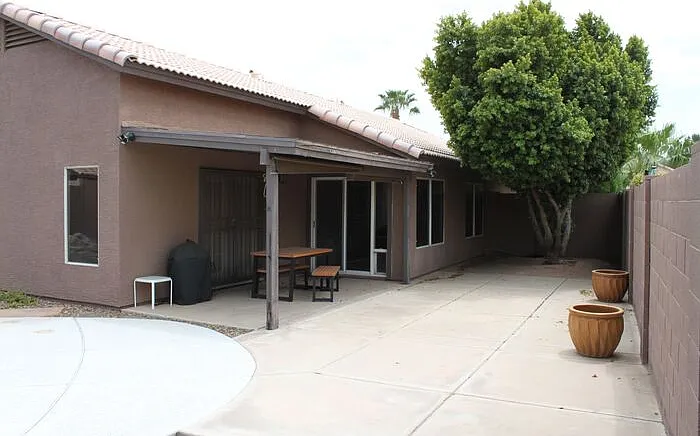 740 W Baylor Ln — Photo 31