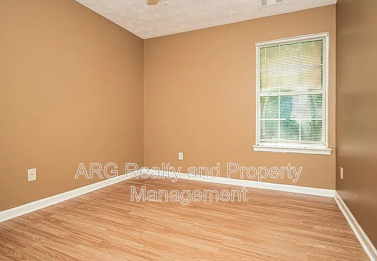 2956 Fields Dr — Photo 16