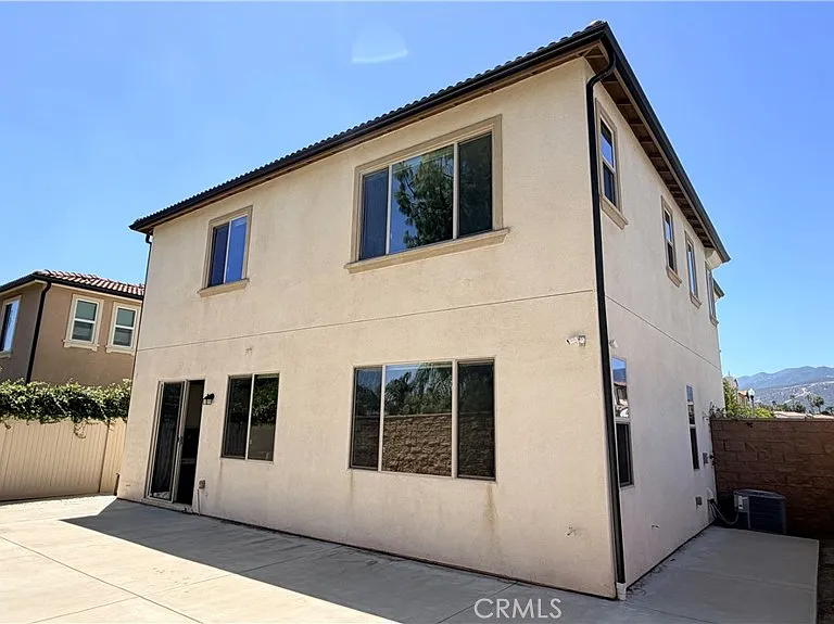 1801 Marquez Way — Photo 41
