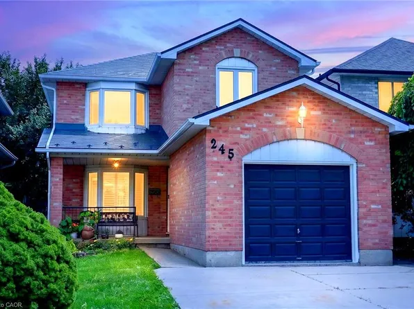 245 Acadia Dr, Hamilton, ON L8W 3L1