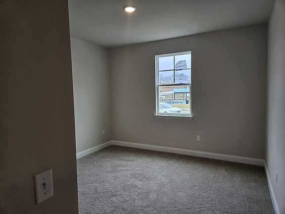 5th image of 356 Stone Haus Cir