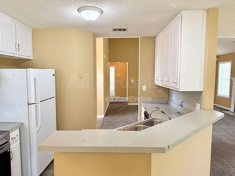 545 Plantation Cv — Photo 5