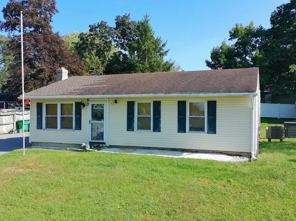 392 Westview Rd, Fayetteville, PA 17222
