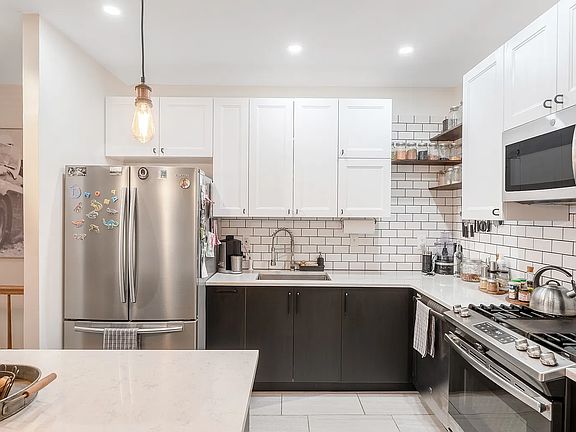 4th image of 2079 E 38th St #1C