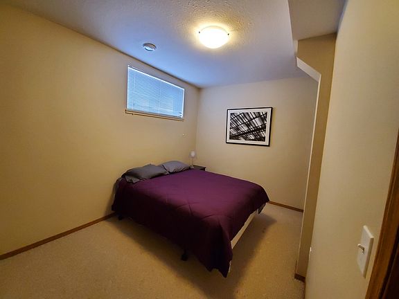 4th image of 9225 93rd Ave #403