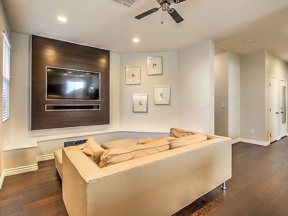 4th image of 10525 Courtney Cove Ave