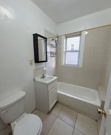 4th image of 355 Mundy Ln Unit 2W