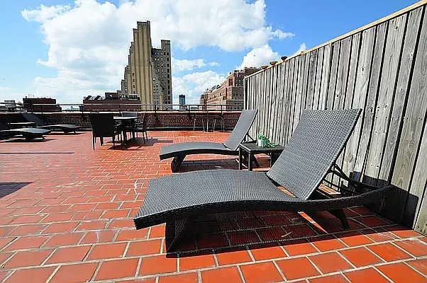 Rented by Buchbinder & Warren | media 24