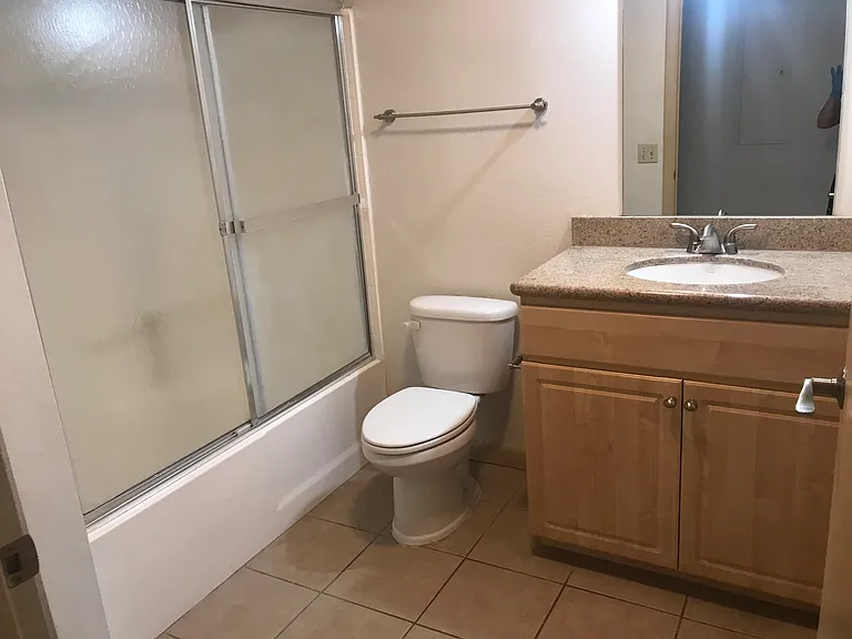 1005 E 8th St #3018 — Photo 18