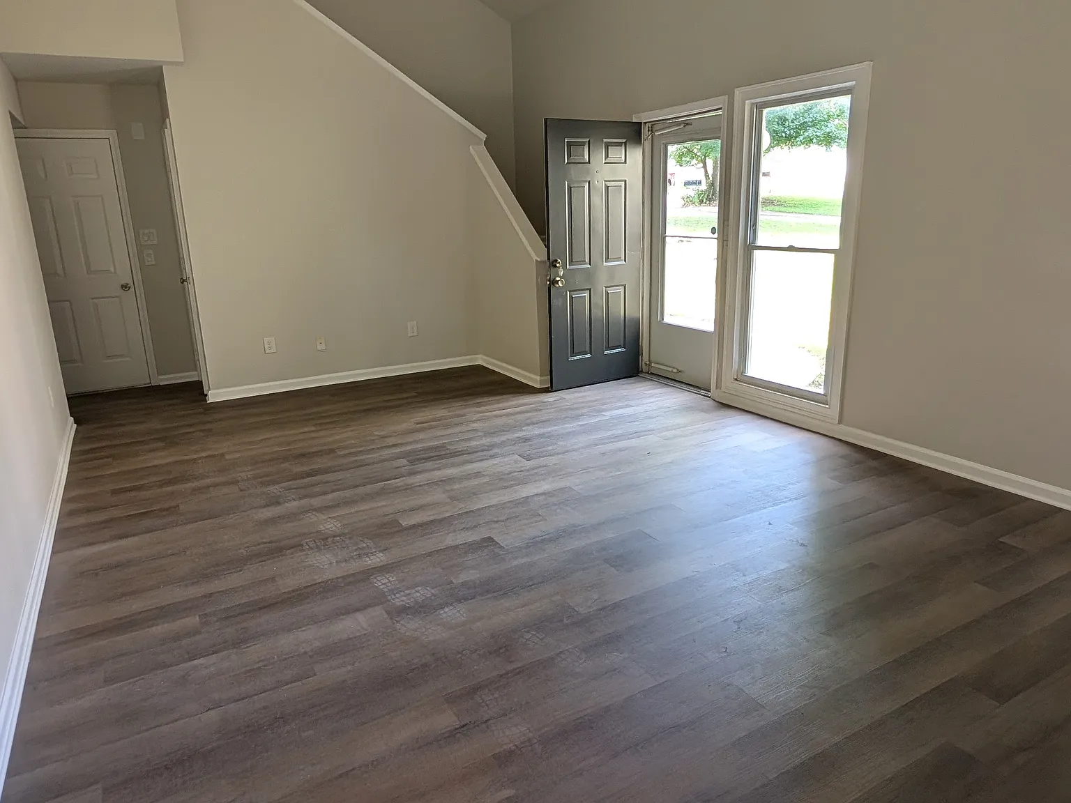 3 bed, 1452 sqft, $1,695 — Photo 3