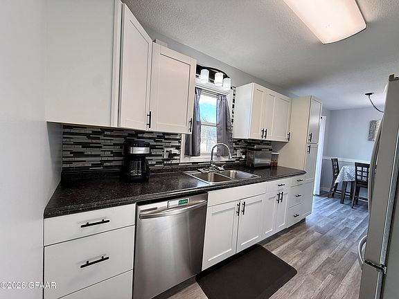 2nd image of 1114 Campbell Dr