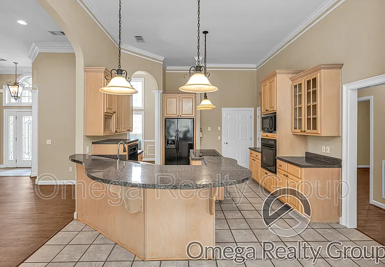 11301 Athena Dr — Photo 11