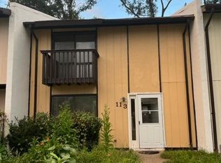 113 Drury Cir, Sterling, VA 20164