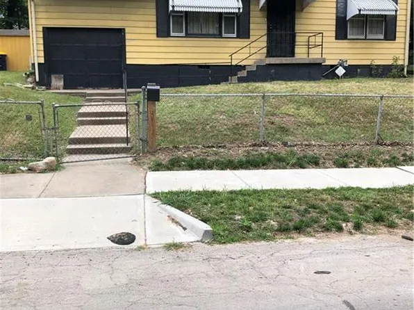 4400 Kensington Ave, Kansas City, MO 64130